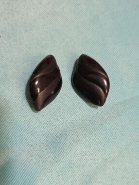 Vintage Black Swirl Clip-On Earrings